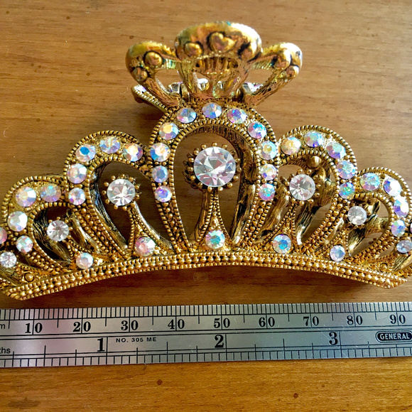 Cherry Chau AMAZING jeweled hair clip! main image 8